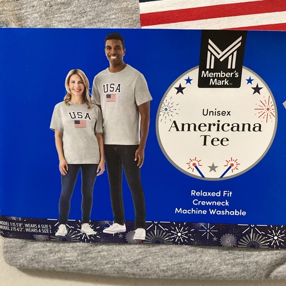 Members Mark, Adult T Shirt Bundle,  & 1 Pair Slipper socks. 7 pieces - Picture 2 of 8